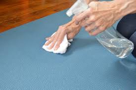 How to Clean Yoga Mat at home
