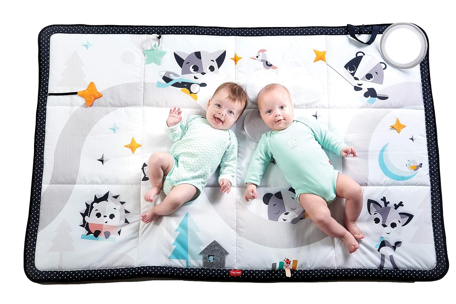 Baby Care Play Mats: Creating a Safe Haven for Little Explorers